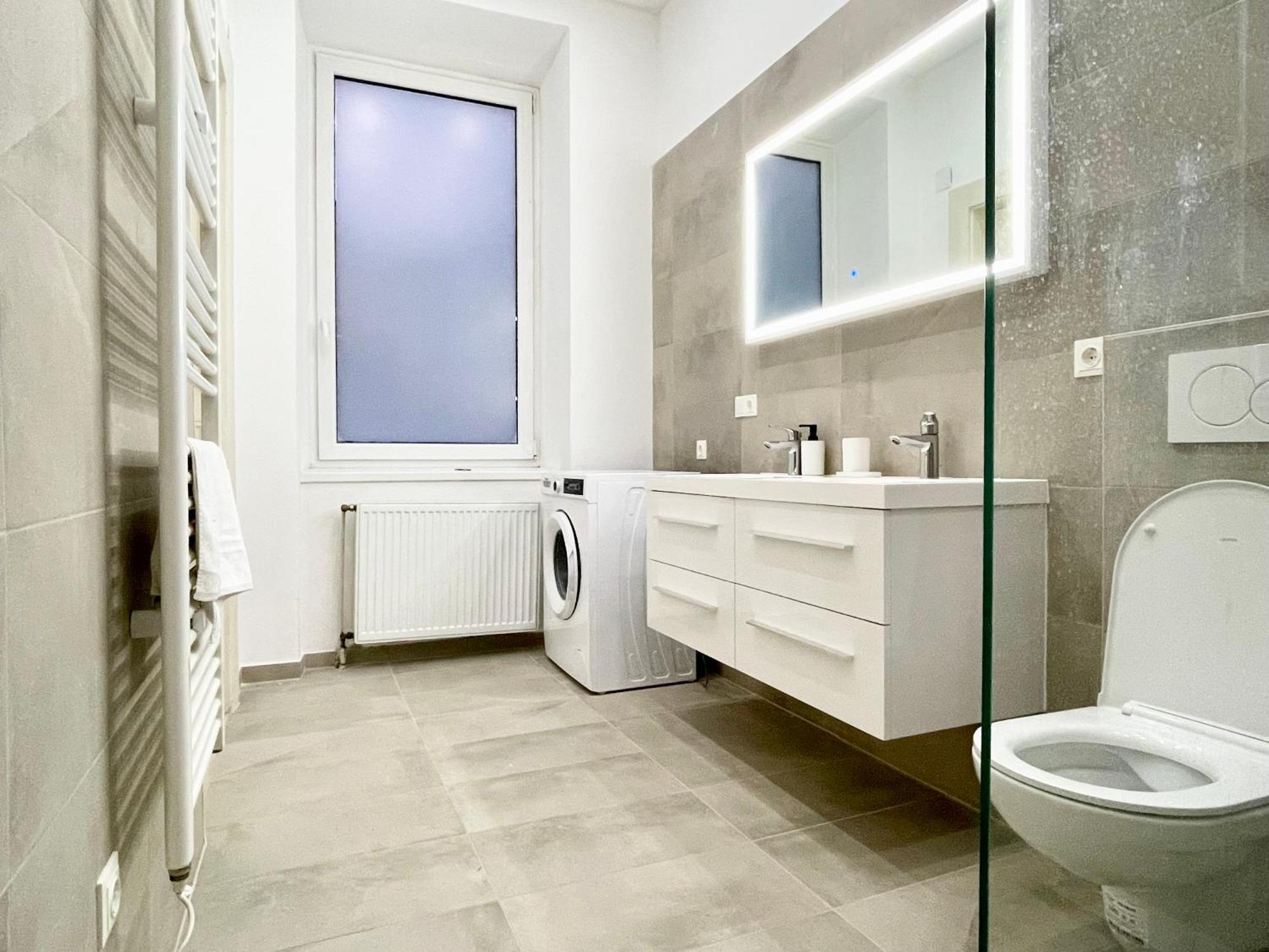 Luxury Apartment At Famous Vienna Kutschkermarkt Exterior photo